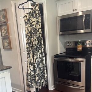Dress (size 4)